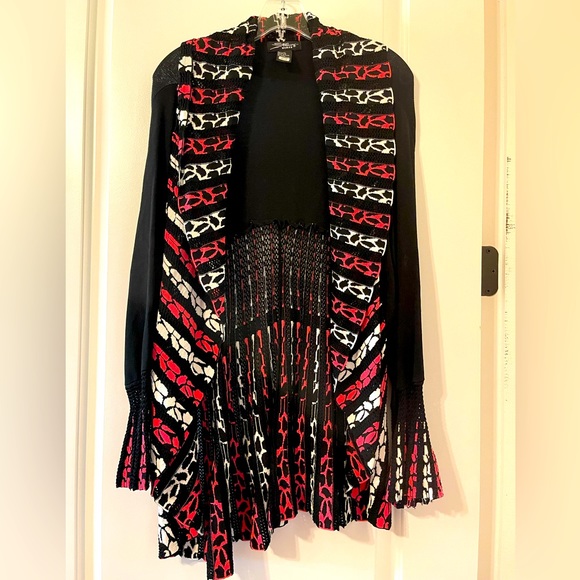 SML Boutique Cardigan, 1X, very flattering, like new - Picture 1 of 1